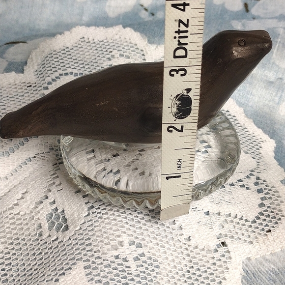 Seal Paperweight - Picture 4 of 6